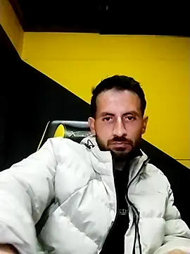 Snapshot of hornyturkishboy1994 chatting on 04.28.26 hornyturkishboy1994 online show from 04.28.26