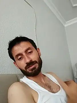 Snapshot of hornyturkishboy1994 chatting on 06.12.26 hornyturkishboy1994 online show from 06.12.26