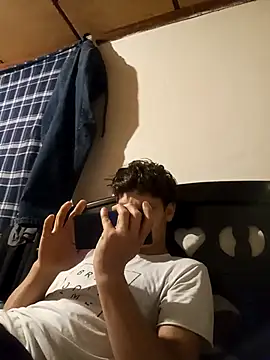 Snapshot of sensualflow_77 chatting on 03.28.26 sensualflow 77 online show from 03.28.26