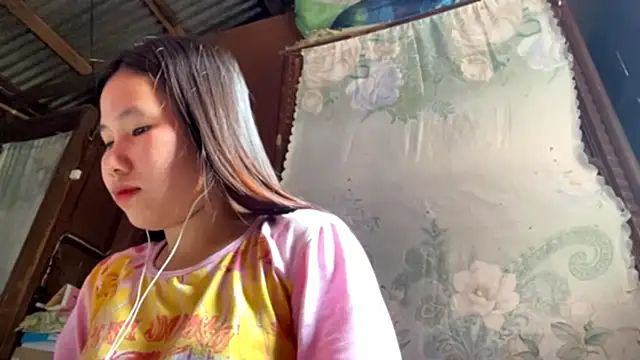 HelgaLoyer online show from 04.02.26