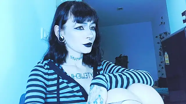 H3xD0ll online show from 04.04.26