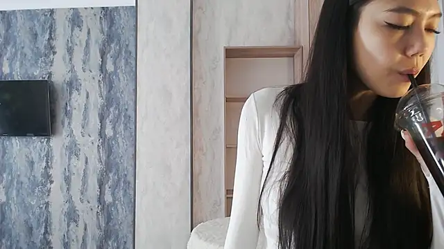 SecretTiny online show from 05.20.26