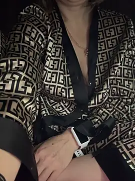 peach widow online show from 04.08.26