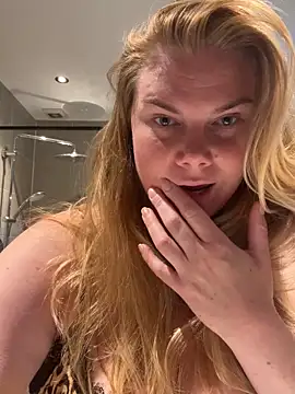 Snapshot of SexyBlondJoanna-Exclusief chatting on 05.17.26 SexyBlondJoanna-Exclusief online show from 05.17.26
