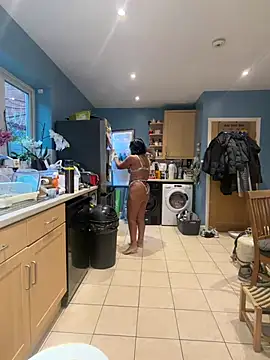 Snapshot of IvyBelleMilf chatting on 07.14.26 IvyBelleMilf online show from 07.14.26