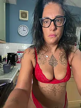 Snapshot of IvyBelleMilf chatting on 08.06.26 IvyBelleMilf online show from 08.06.26