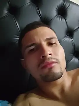 Snapshot of camiloangel119 chatting on 03.28.26 camiloangel119 online show from 03.28.26