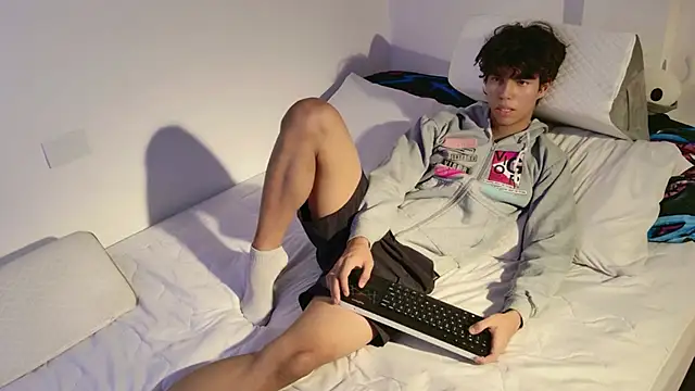 Mael Twink online show from 07.28.26