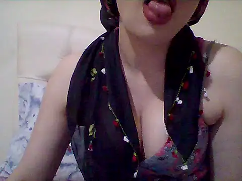 Snapshot of busex25 chatting on 04.16.26 busex25 online show from 04.16.26