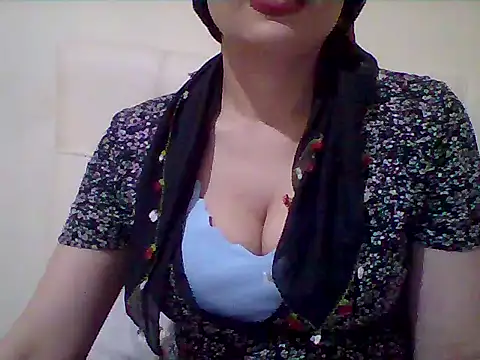 Snapshot of busex25 chatting on 04.17.26 busex25 online show from 04.17.26