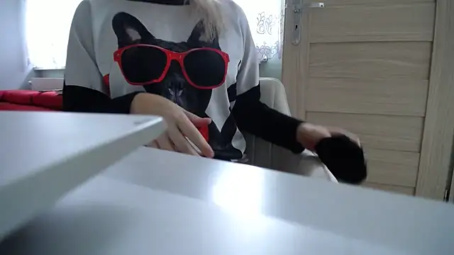 Sexi--Milf online show from 01.25.25