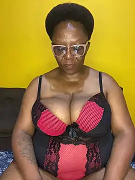 BoobsQueeen online show from 07.18.26