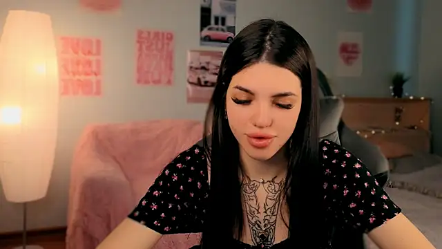 molly rettyy online show from 04.29.26