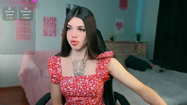 molly rettyy online show from 07.20.26