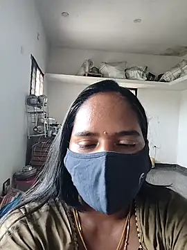 Snapshot of Tamil_Sangeetha chatting on 04.04.26 Tamil Sangeetha online show from 04.04.26