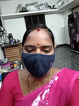 Snapshot of Tamil_Sangeetha chatting on 04.05.26 Tamil Sangeetha online show from 04.05.26