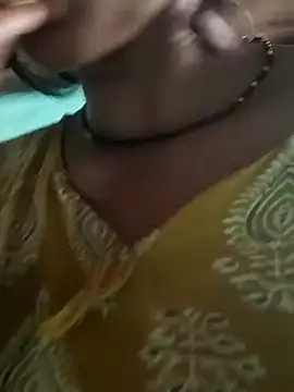 Snapshot of riyaa_sexyy chatting on 07.07.26 riyaa sexyy online show from 07.07.26