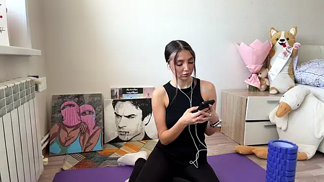 Snapshot of WhaledShift chatting on 03.30.26 WhaledShift online show from 03.30.26