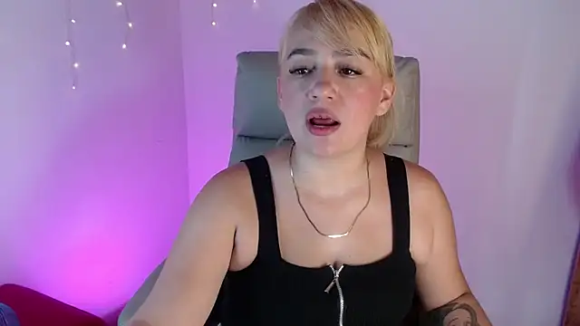 Carolina 2403 online show from 05.17.26