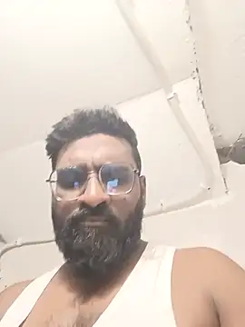 Snapshot of surya385 chatting on 05.29.26 surya385 online show from 05.29.26