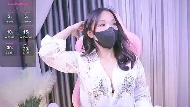 Lu Ly22 online show from 07.19.26