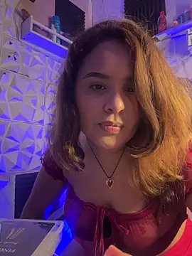 SaskiaDeluxe online show from 04.04.26