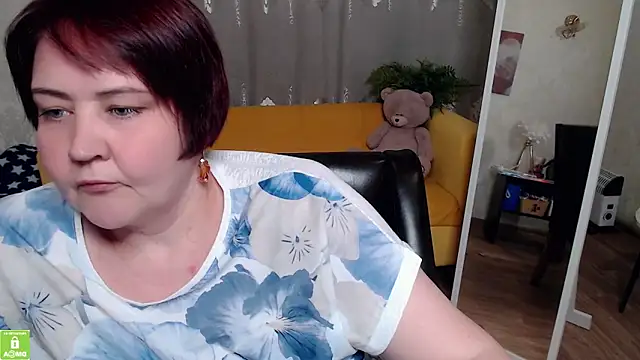 Snapshot of QUEEN02030 chatting on 06.03.26 QUEEN02030 online show from 06.03.26