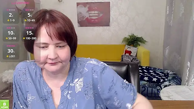 Snapshot of QUEEN02030 chatting on 07.04.26 QUEEN02030 online show from 07.04.26