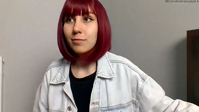 Snapshot of ZaraHotTeen chatting on 05.12.26 ZaraHotTeen online show from 05.12.26
