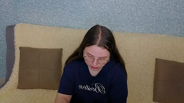 Snapshot of SofiDreamm chatting on 04.18.26 SofiDreamm online show from 04.18.26