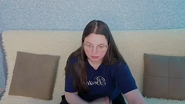 Snapshot of SofiDreamm chatting on 04.25.26 SofiDreamm online show from 04.25.26