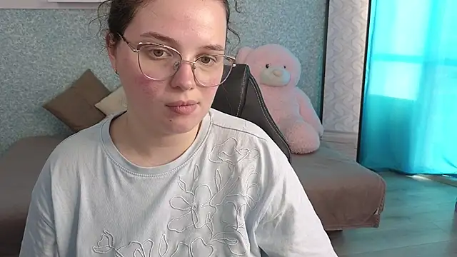 Snapshot of SofiDreamm chatting on 07.19.26 SofiDreamm online show from 07.19.26