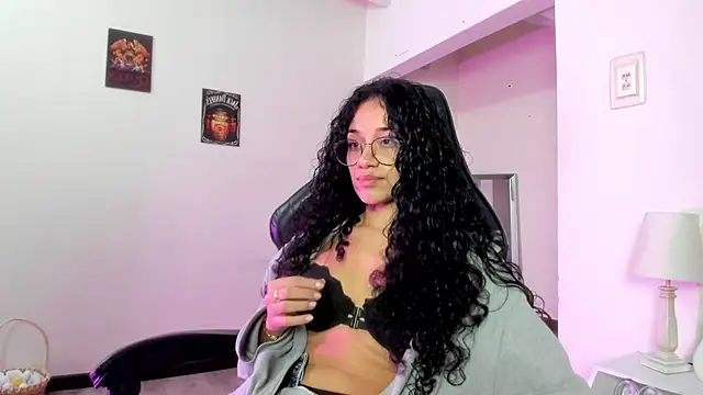 Isis black online show from 04.13.26