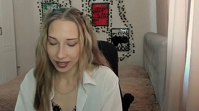 Emmarayder online show from 05.21.26