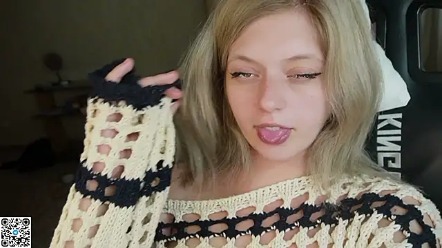 AkinaHaruko online show from 07.05.26