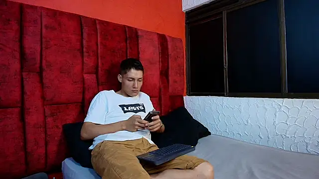 LuckandSamuel online show from 04.13.26