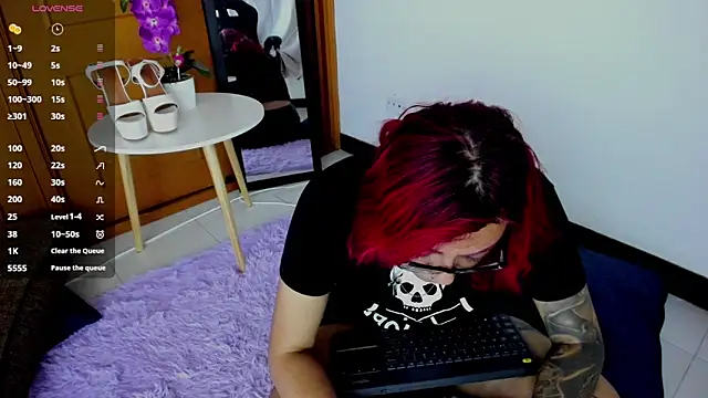 Violett Sykes online show from 05.01.26