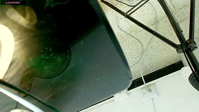 Snapshot of Selene__Luna chatting on 04.12.26 Selene Luna online show from 04.12.26