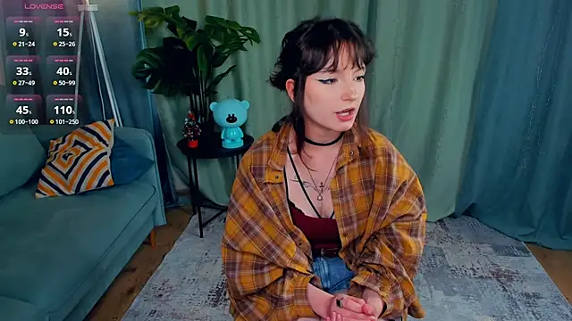 SunniPhoenix online show from 04.03.26