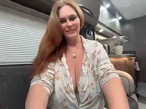 BustySwingingSlut online show from 05.12.26
