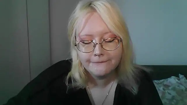 Snapshot of Elayne_Sweet chatting on 04.13.26 Elayne Sweet online show from 04.13.26