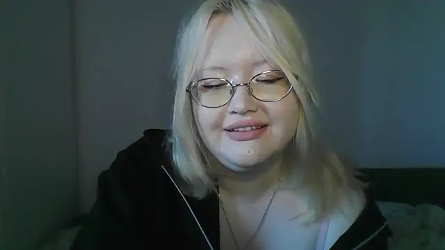 Snapshot of Elayne_Sweet chatting on 04.27.26 Elayne Sweet online show from 04.27.26