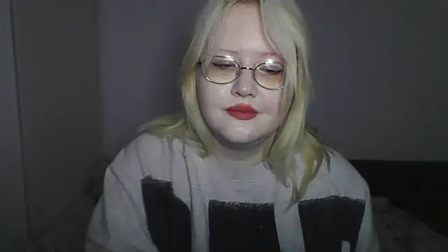 Snapshot of Elayne_Sweet chatting on 05.16.26 Elayne Sweet online show from 05.16.26