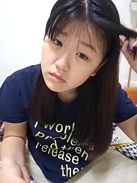 Snapshot of mianmian-666 chatting on 04.29.26 mianmian-666 online show from 04.29.26