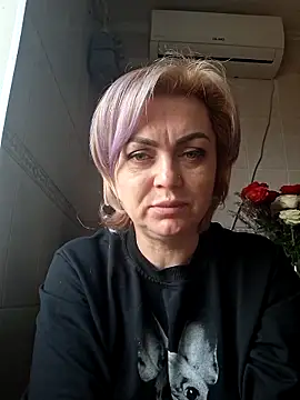 SylvieGold453 online show from 04.17.26