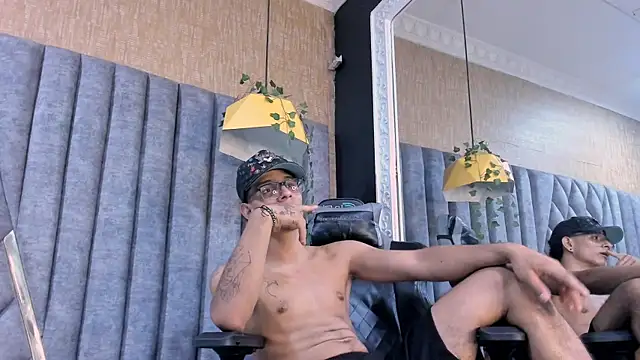 Snapshot of EthanCarterr chatting on 04.05.26 EthanCarterr online show from 04.05.26