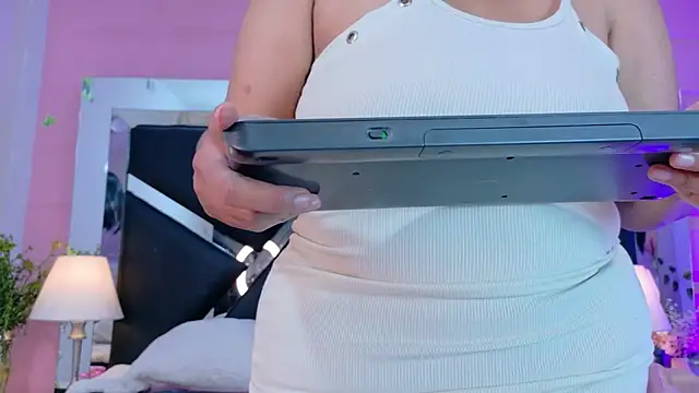 Veronica Nasty  online show from 05.21.26