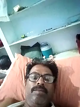 Snapshot of DKD-DARLING chatting on 03.31.26 DKD-DARLING online show from 03.31.26