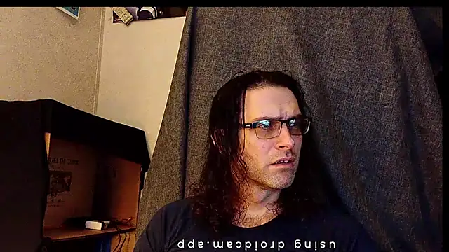 Snapshot of barebearstudio chatting on 04.07.26 barebearstudio online show from 04.07.26