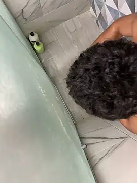 Snapshot of arthur22centim chatting on 04.02.26 arthur22centim online show from 04.02.26